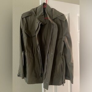 Perfect Olive 🫒 Green Fall Jacket!